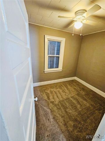 284 Olmstead Avenue, Lancaster, NY 14043