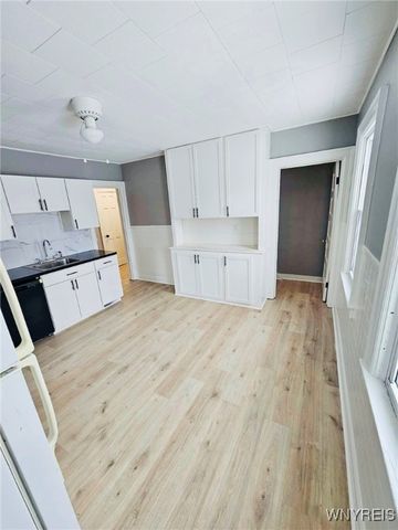 284 Olmstead Avenue, Lancaster, NY 14043