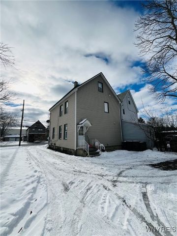 284 Olmstead Avenue, Lancaster, NY 14043