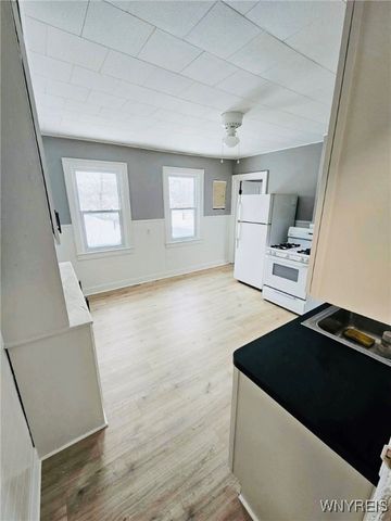 284 Olmstead Avenue, Lancaster, NY 14043