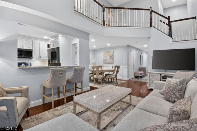 75 Washington Ct, Montville Twp., NJ 07082