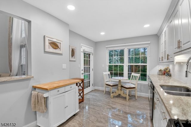 75 Washington Ct, Montville Twp., NJ 07082