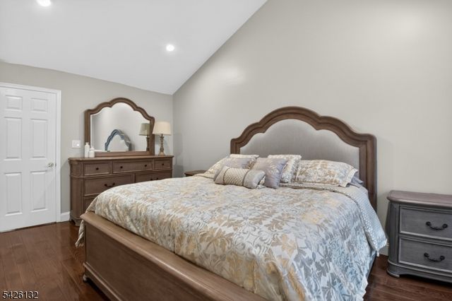 75 Washington Ct, Montville Twp., NJ 07082