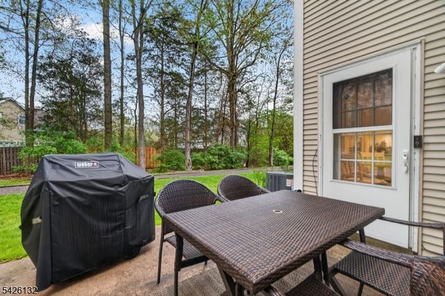 75 Washington Ct, Montville Twp., NJ 07082