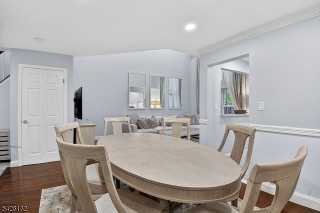 75 Washington Ct, Montville Twp., NJ 07082