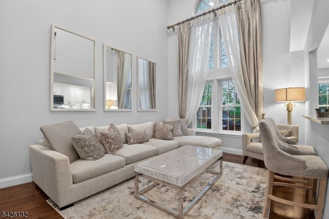 75 Washington Ct, Montville Twp., NJ 07082