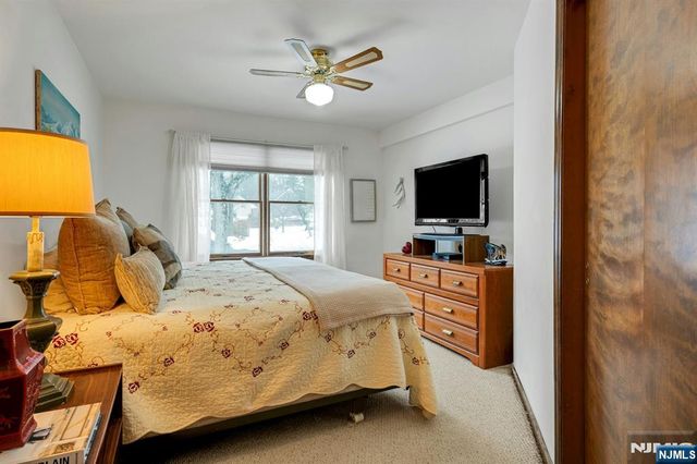 48 Deerfield Road, Wayne, NJ 07470