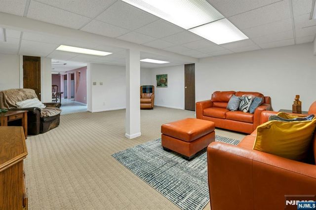 48 Deerfield Road, Wayne, NJ 07470