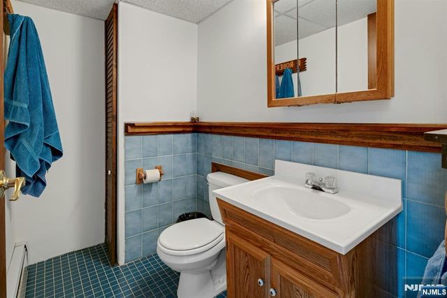 48 Deerfield Road, Wayne, NJ 07470