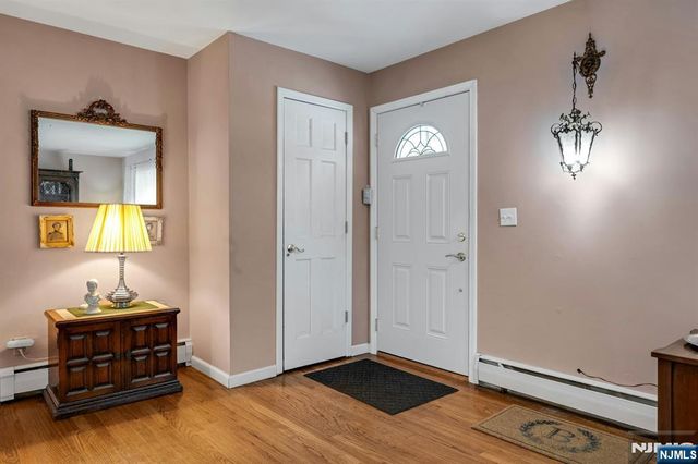 48 Deerfield Road, Wayne, NJ 07470