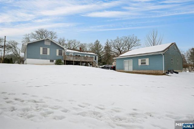 48 Deerfield Road, Wayne, NJ 07470