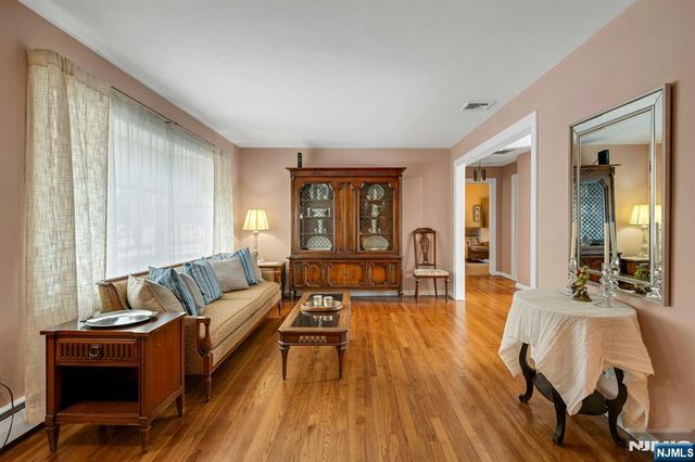 48 Deerfield Road, Wayne, NJ 07470