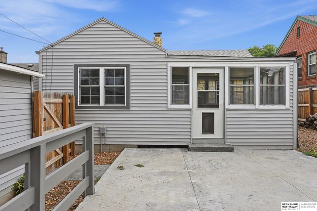 6177 Hickory Street, Omaha, NE 68106