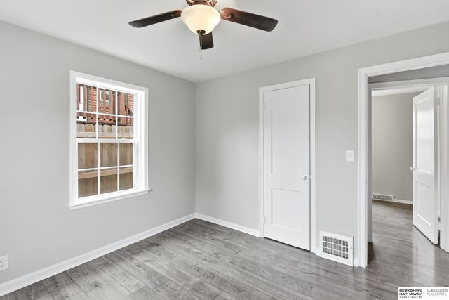 6177 Hickory Street, Omaha, NE 68106