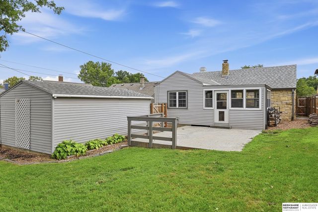 6177 Hickory Street, Omaha, NE 68106
