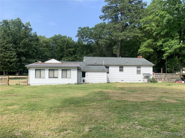 8239 Lansdowne Rd, Mechanicsville, VA 23116