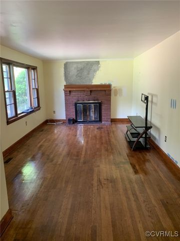 8239 Lansdowne Rd, Mechanicsville, VA 23116