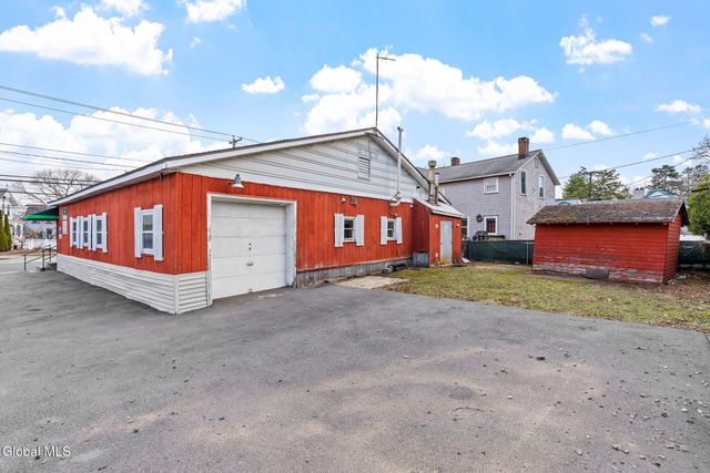 48 Lincoln Avenue, Saratoga Springs, NY 12866