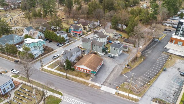 48 Lincoln Avenue, Saratoga Springs, NY 12866
