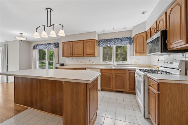 41W610 Silvana Drive, Elgin, IL 60124