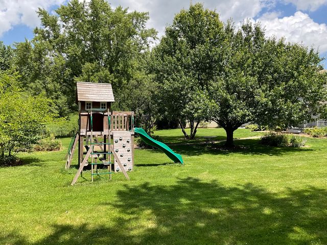41W610 Silvana Drive, Elgin, IL 60124