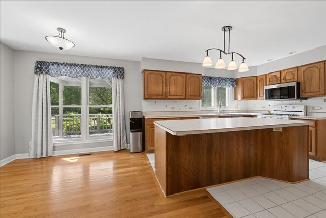 41W610 Silvana Drive, Elgin, IL 60124