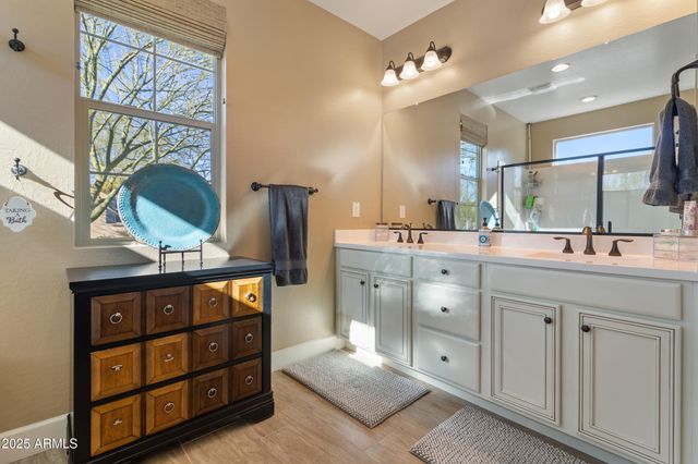 4467 COVERED WAGON Trail, Wickenburg, AZ 85390