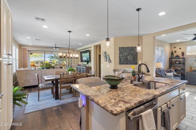 4467 COVERED WAGON Trail, Wickenburg, AZ 85390