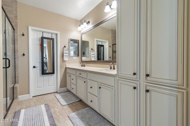 4467 COVERED WAGON Trail, Wickenburg, AZ 85390