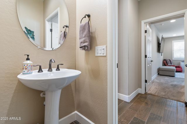 4467 COVERED WAGON Trail, Wickenburg, AZ 85390