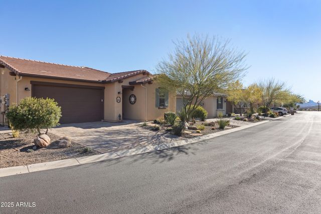 4467 COVERED WAGON Trail, Wickenburg, AZ 85390