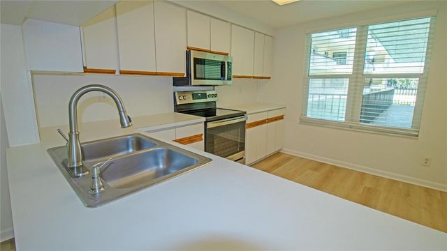 221 NE Plantation Road 213, Stuart, FL 34996