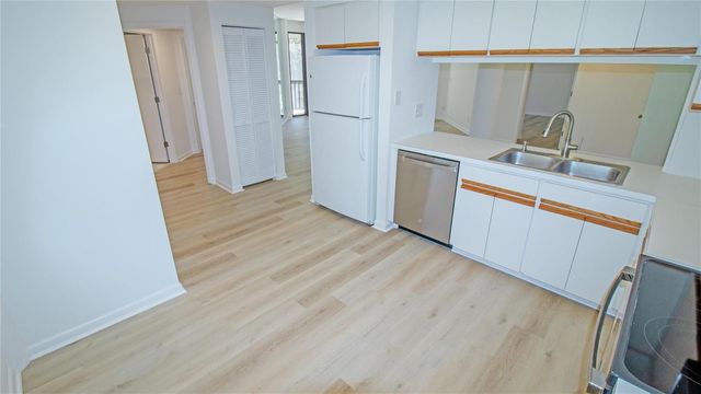 221 NE Plantation Road 213, Stuart, FL 34996