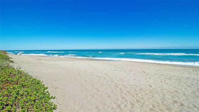 221 NE Plantation Road 213, Stuart, FL 34996