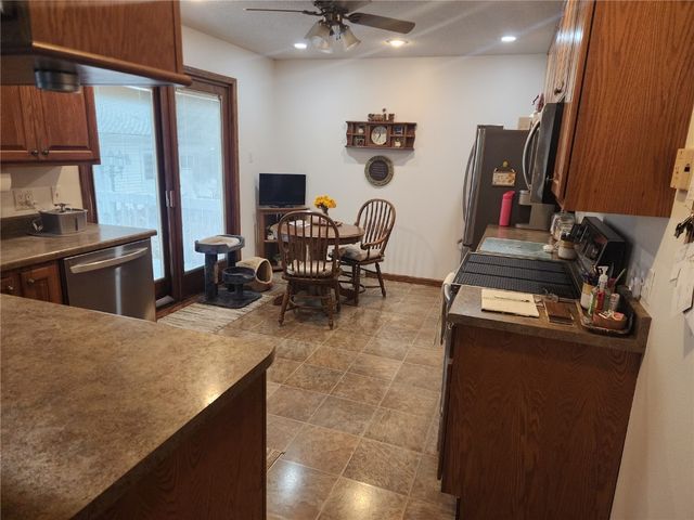 893 Short Avenue, Marengo, IA 52301