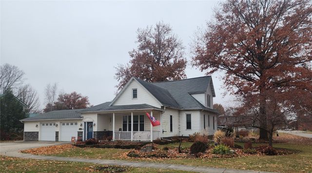 893 Short Avenue, Marengo, IA 52301