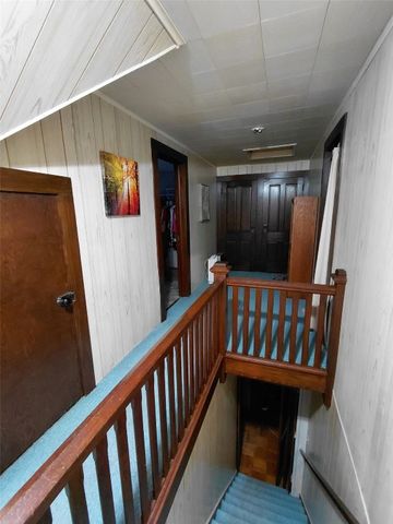 893 Short Avenue, Marengo, IA 52301