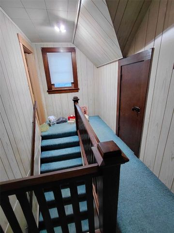 893 Short Avenue, Marengo, IA 52301