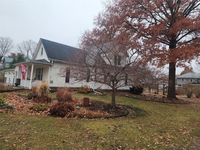 893 Short Avenue, Marengo, IA 52301