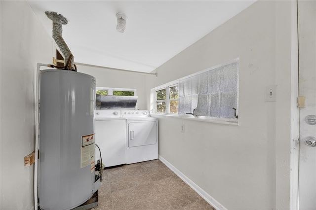 1304 E 15TH AVENUE, Tampa, FL 33605