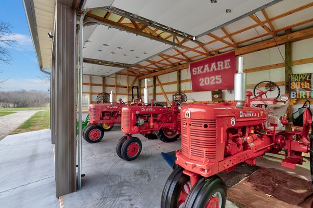 1065 Parkhurst Rd, Mcminnville, TN 37110