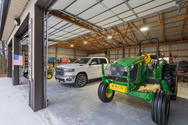 1065 Parkhurst Rd, Mcminnville, TN 37110