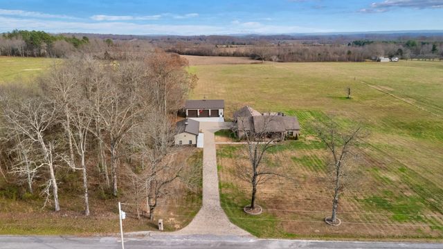 1065 Parkhurst Rd, Mcminnville, TN 37110