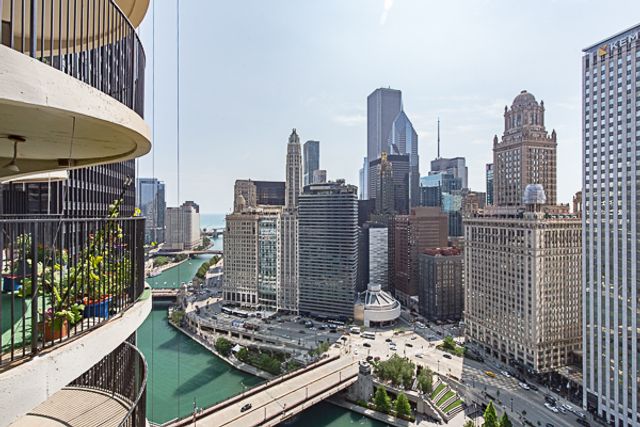 300 N State Street 3334, Chicago, IL 60654