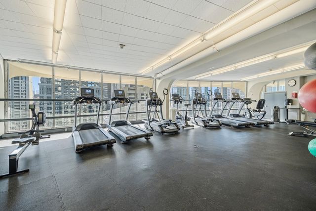 300 N State Street 3334, Chicago, IL 60654