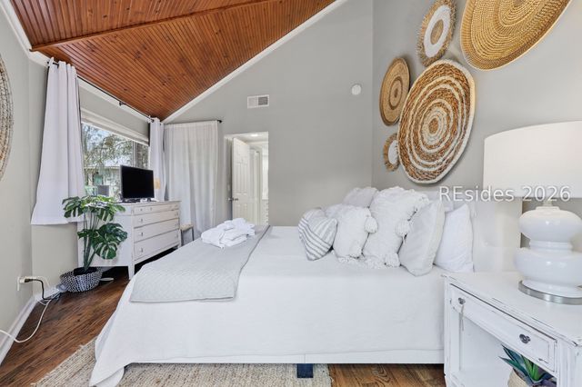 25 Night Heron Ln, Hilton Head Island, SC 29928