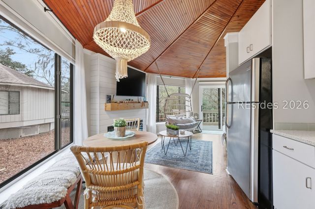 25 Night Heron Ln, Hilton Head Island, SC 29928