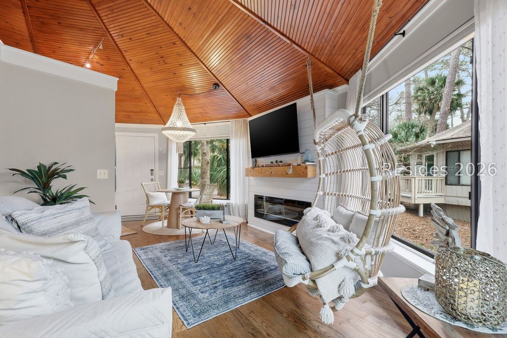 25 Night Heron Ln, Hilton Head Island, SC 29928
