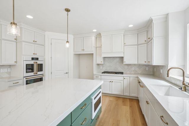 9978 N LITTLE LEAF LN, Highland, UT 84003