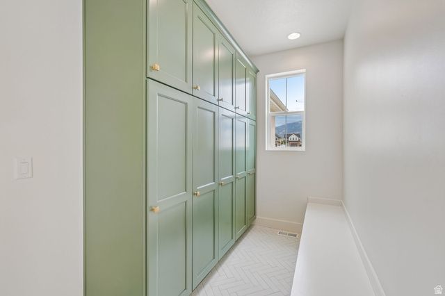 9978 N LITTLE LEAF LN, Highland, UT 84003